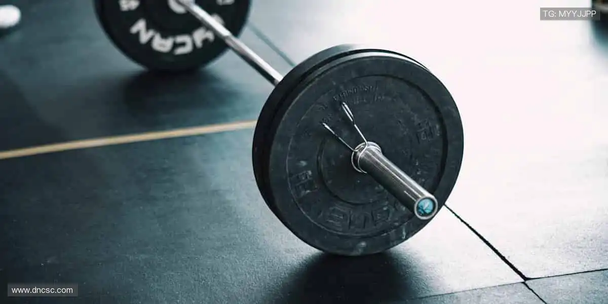 🎮互动直播,弹幕狂欢!🎉参与竞猜,赢取丰厚赛事好礼!